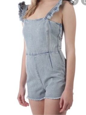 Honey punch acid wash denim ruffle sleeve romper sz s